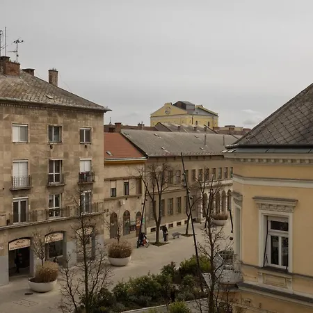 Апартаменты Square 2 Дебрецен