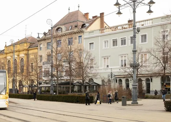 Square 2